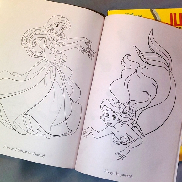 Disney‎ Princess Coloring & Activity Books - Picture 4 of 8